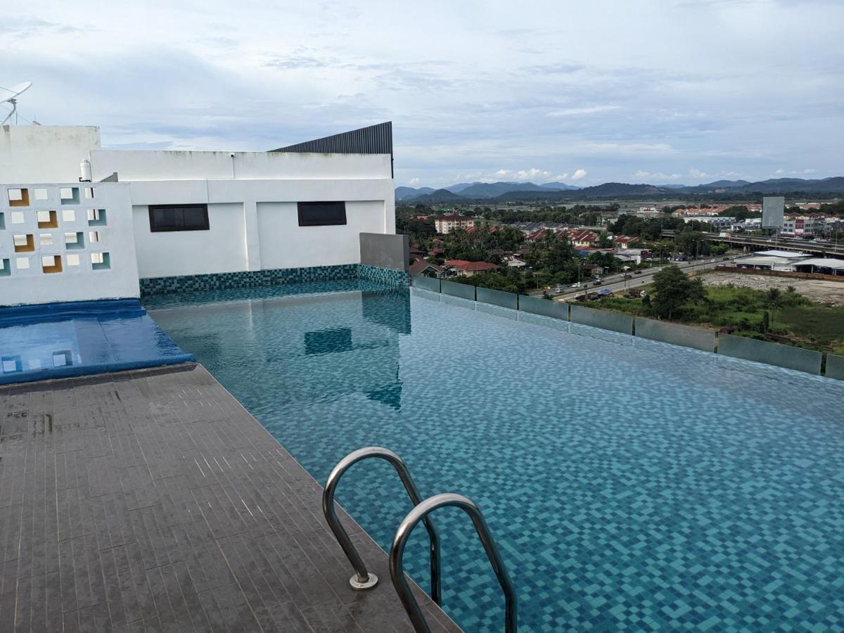Imperio By Im Staycation 3bedroom & Rooftop Pool Apartment *